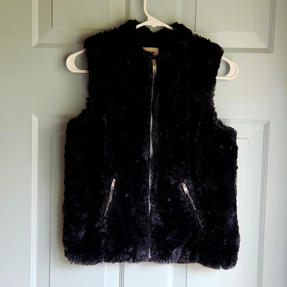 Fuzarka Other - Fuzarka, Girl's, Sz 14, Black Fur Vest w Collar & 2 Zipped Pockets, Lined.